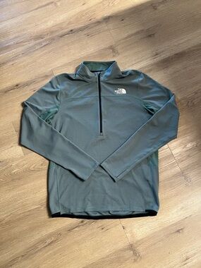 The North Face Men's Teal Half-Zip